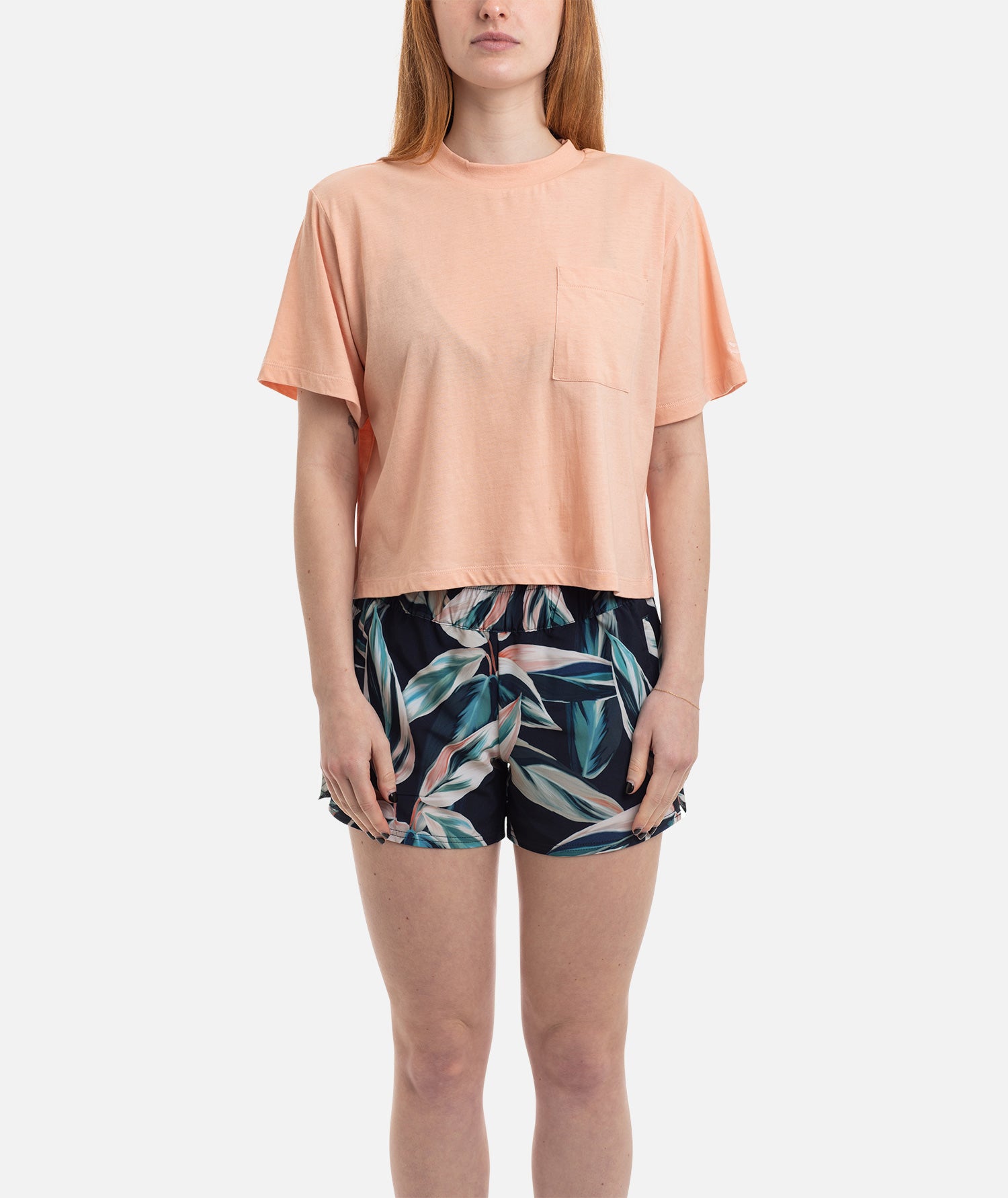 Group: Avalon Tee